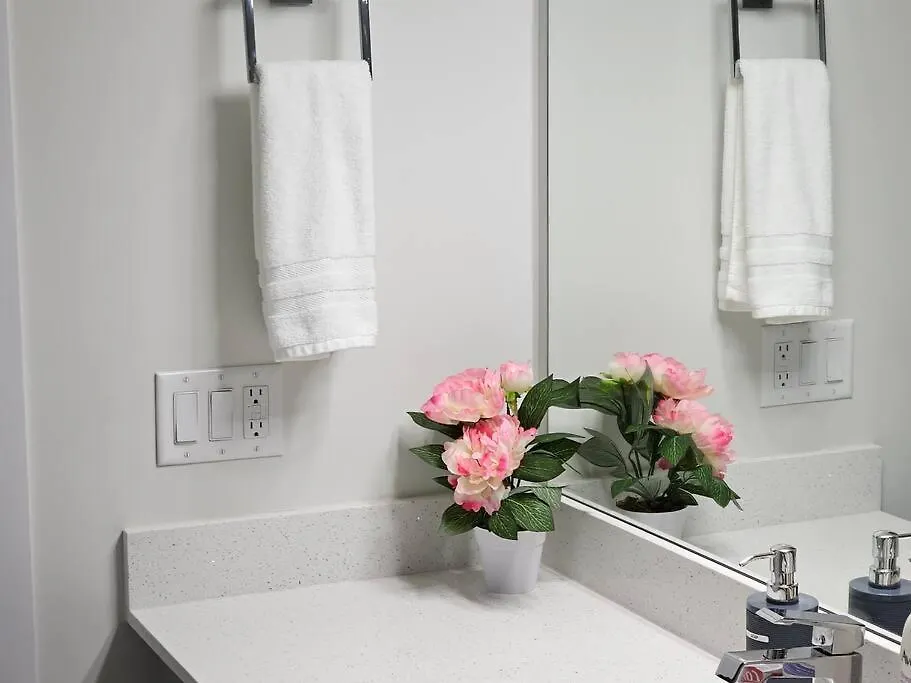 Sleek Home In Trendy Community At Sw, Edmonton Hébergement de vacances