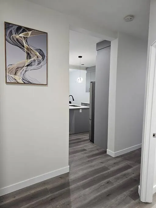 Sleek Home In Trendy Community At Sw, Edmonton Holiday home