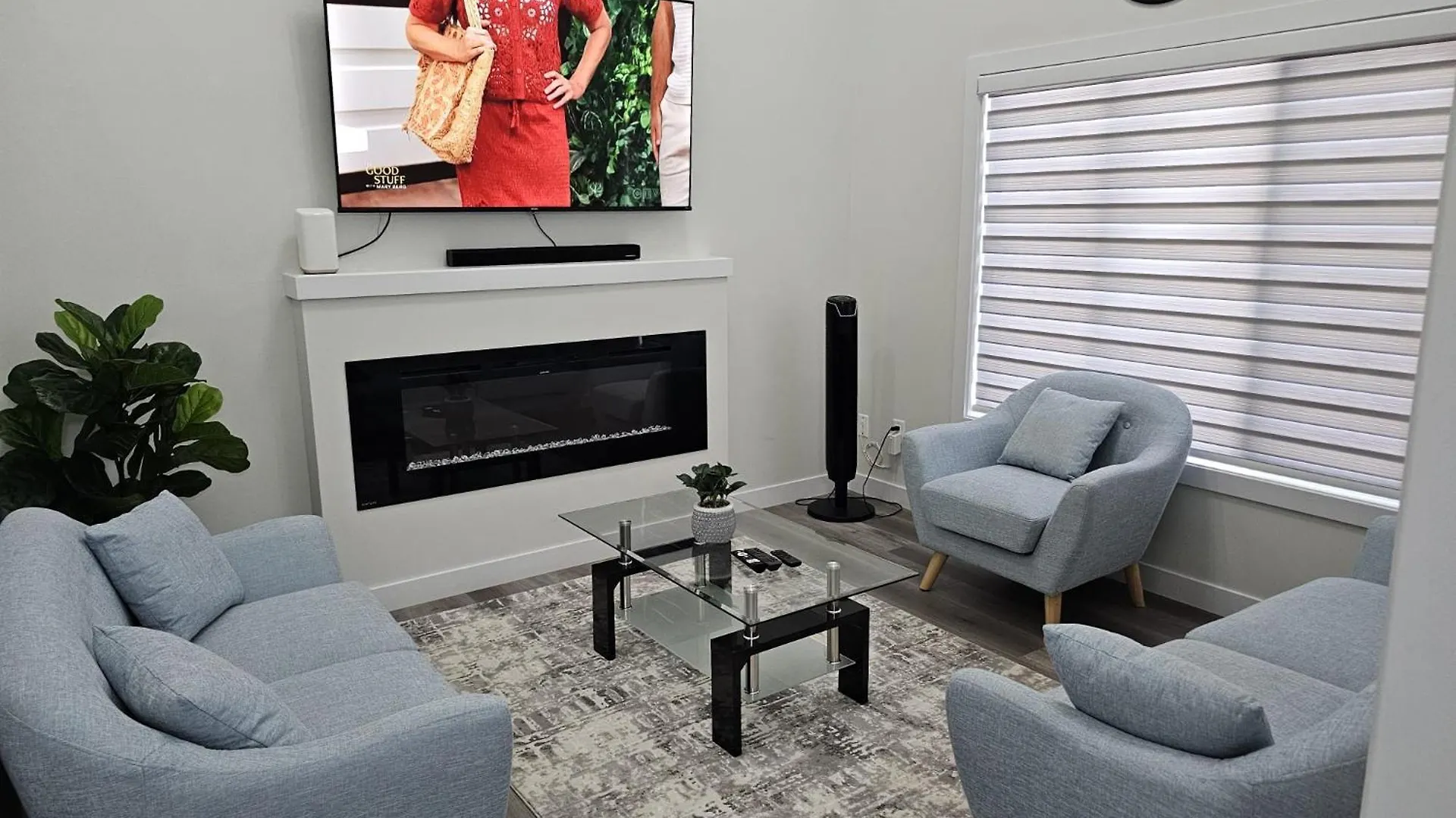 Sleek Home In Trendy Community At Sw, Edmonton 0*,  Canada