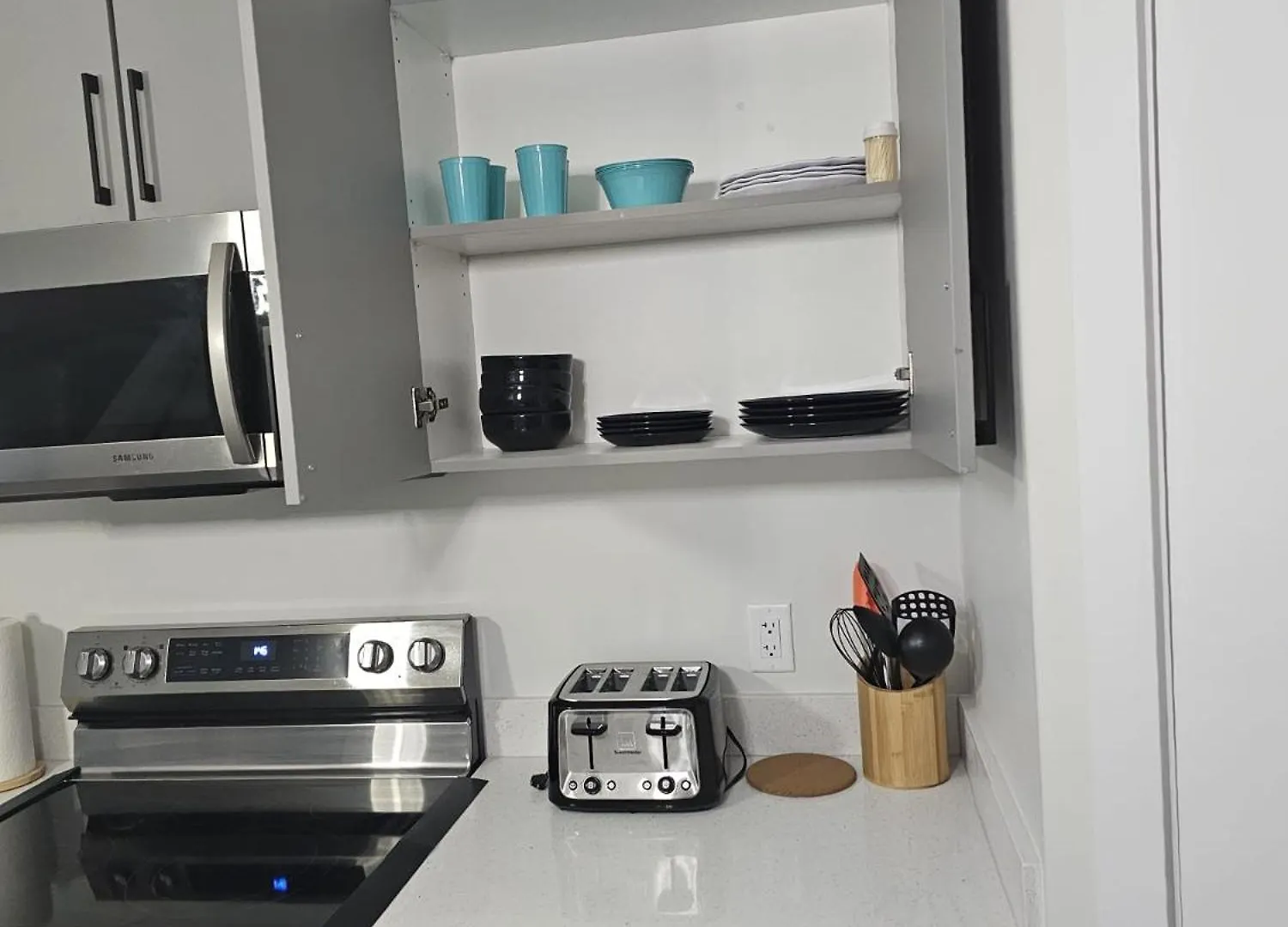 Sleek Home In Trendy Community At Sw, Edmonton 0*,  Canada