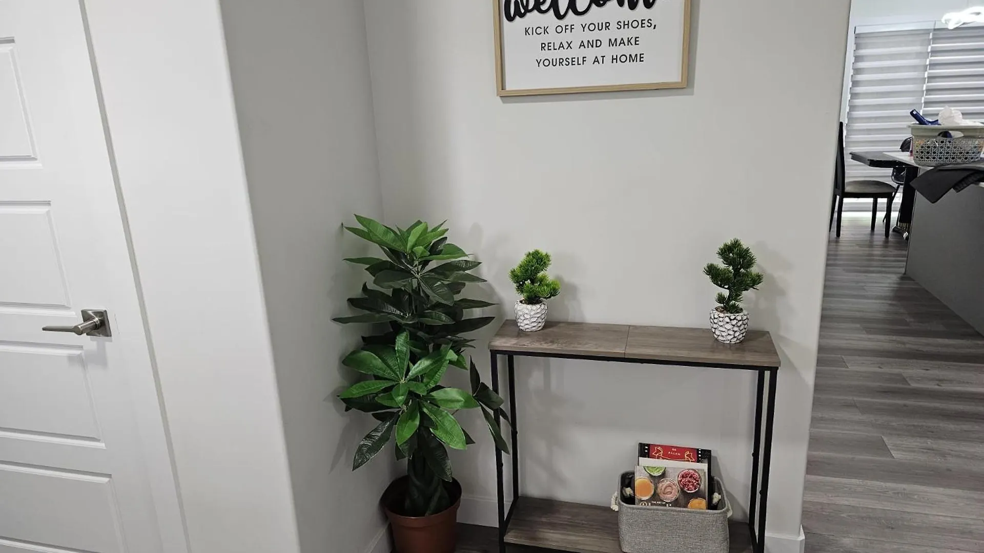 Sleek Home In Trendy Community At Sw, Edmonton