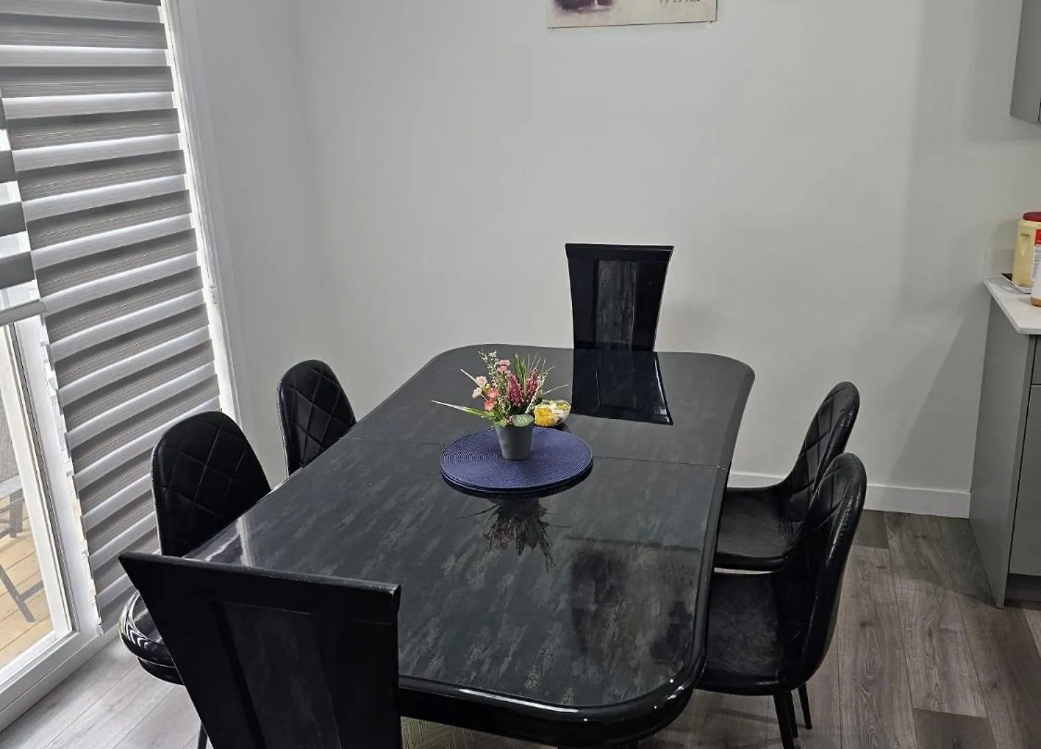 Sleek Home In Trendy Community At Sw, Edmonton 0*,