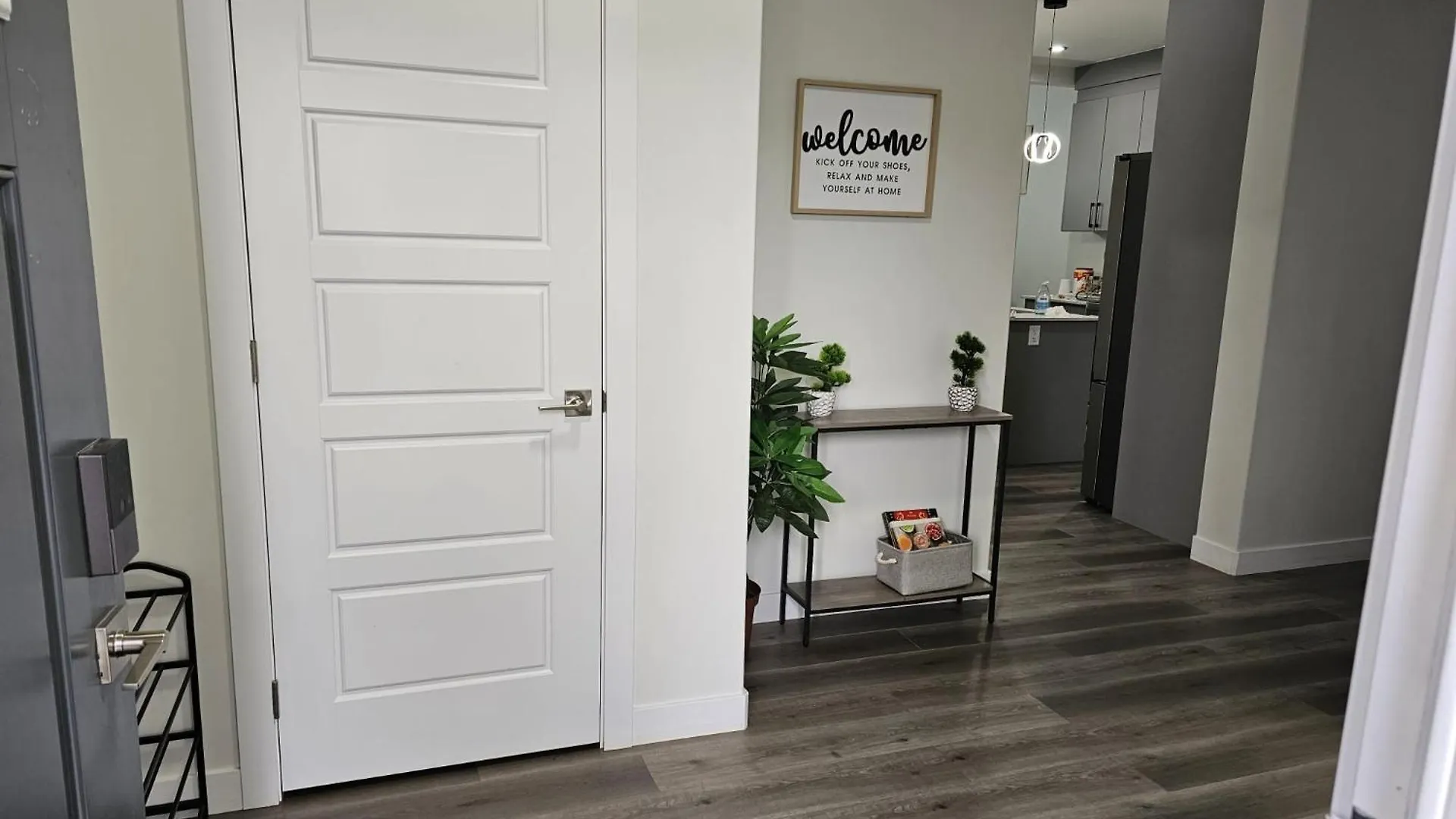 Sleek Home In Trendy Community At Sw, Έντμοντον Καναδάς